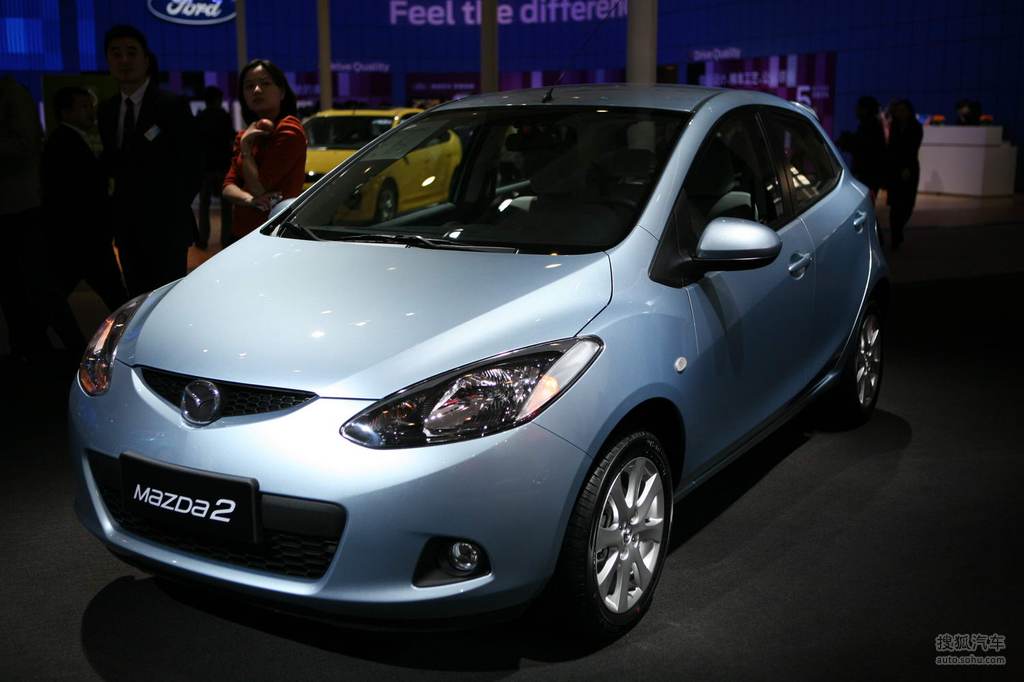 马自达2两厢车展实拍