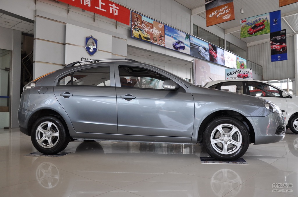 图库 长安 长安汽车 cx30两厢 2010款 1.6l 手动 豪华低碳版 1.