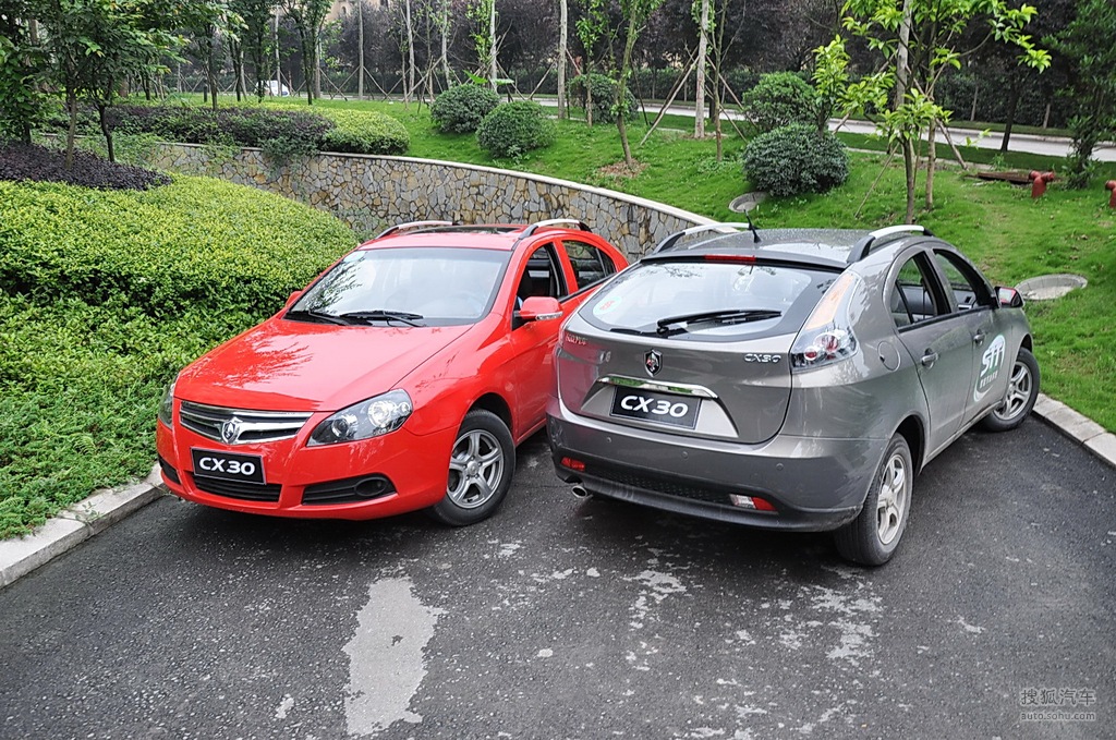 【 长安cx30两厢高清图片】_灰色_外观_搜狐汽车网