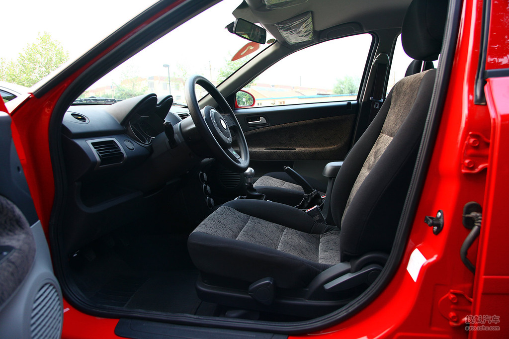 【 莲花l3三厢高清图片】_内饰_搜狐汽车网