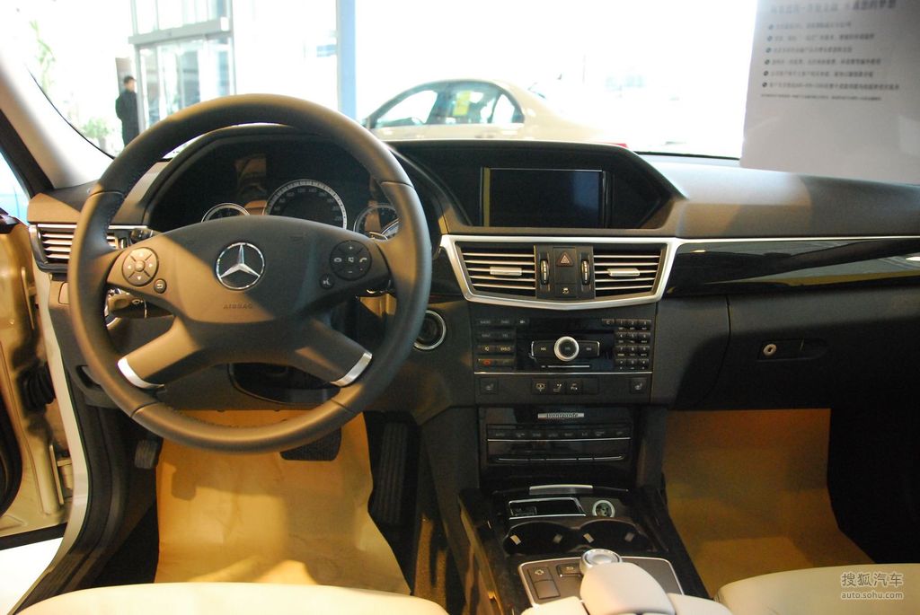 【 奔驰e级高清图片】_内饰_搜狐汽车网
