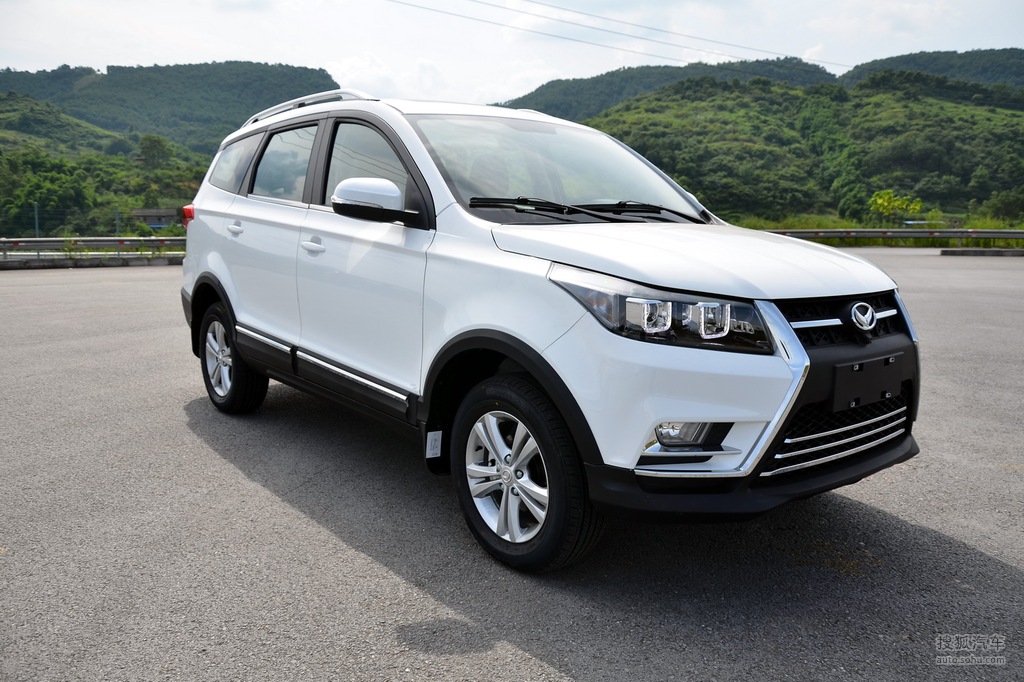 【 北汽幻速s3l高清图片】_朱鹭白_外观_搜狐汽车网