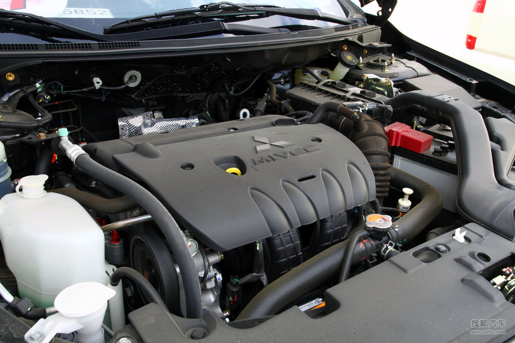 【 三菱翼神高清图片】_底盘发动机_搜狐汽车网