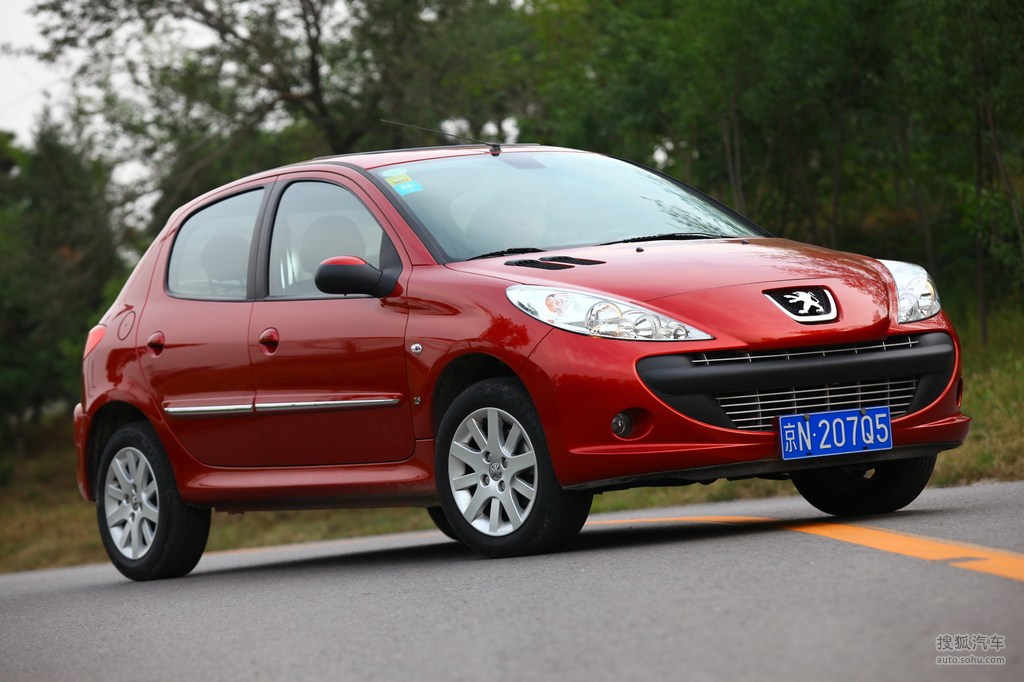 标致207两厢