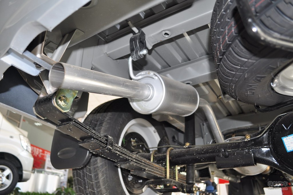 【 五菱荣光高清图片】_底盘发动机_搜狐汽车网