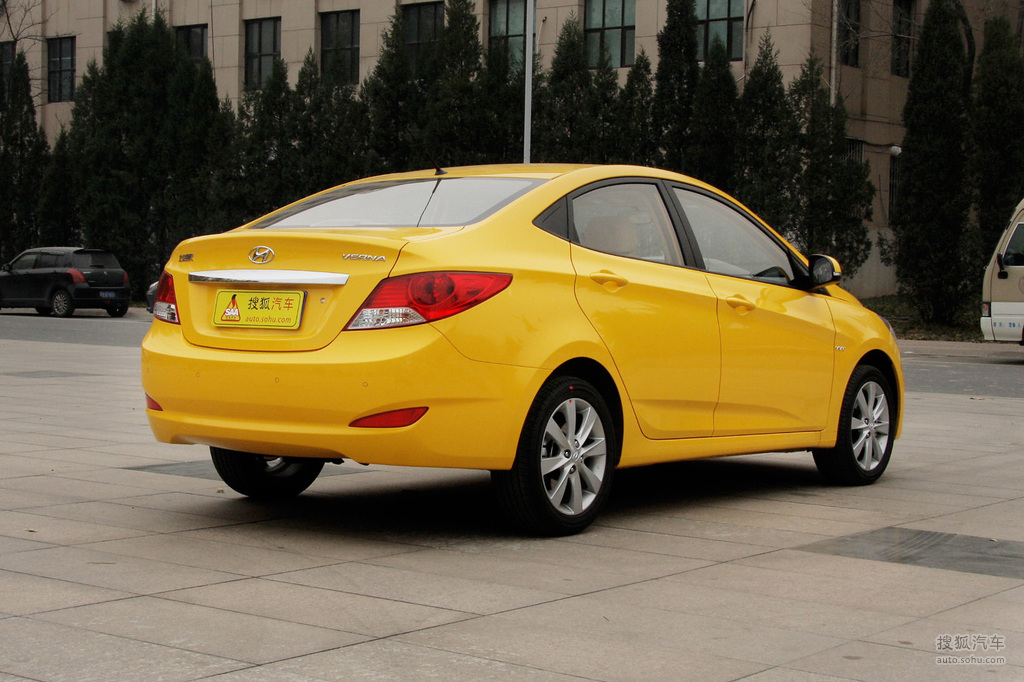 图库 现代 北京现代 瑞纳三厢