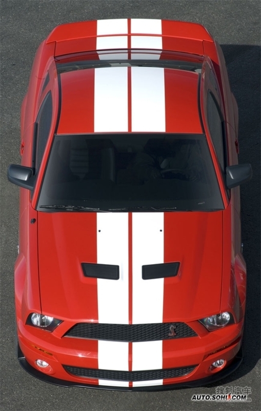 2007款福特野馬眼鏡蛇gt500