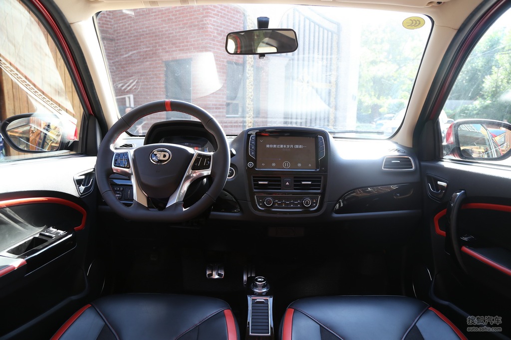 【 知豆知豆d2s高清图片】_黑色/红色_内饰_搜狐汽车网