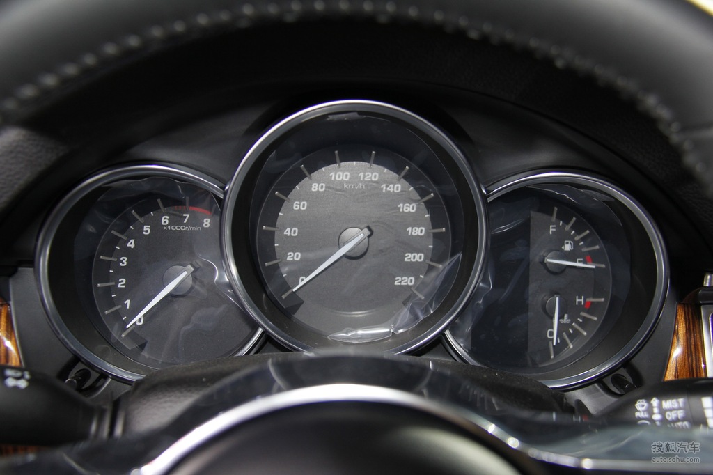 2017款众泰sr9 - 仪表板