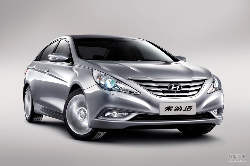 2011款北京现代索纳塔八