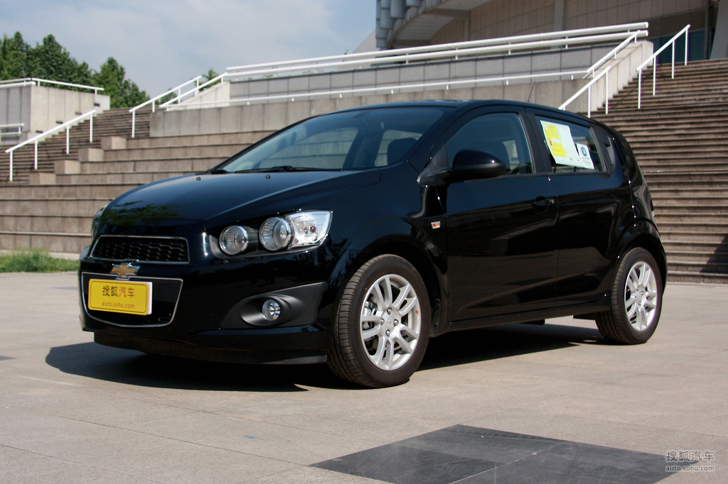 【 雪佛兰爱唯欧两厢高清图片】_耀石黑_外观_搜狐汽车网