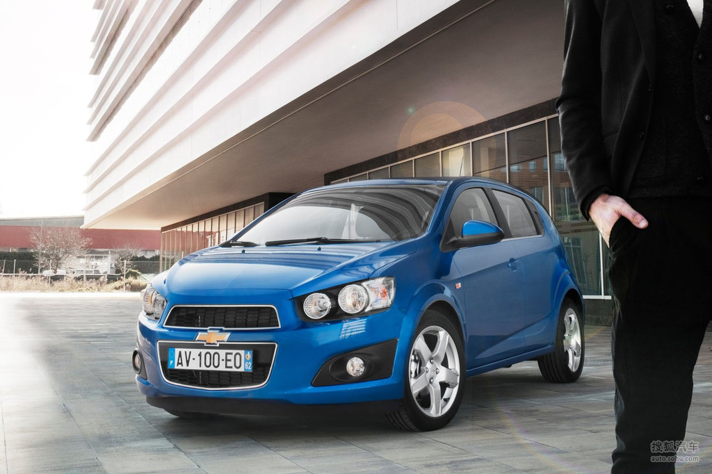 【 雪佛兰爱唯欧两厢高清图片】_2011款雪佛兰aveo爱唯欧_搜狐汽车网