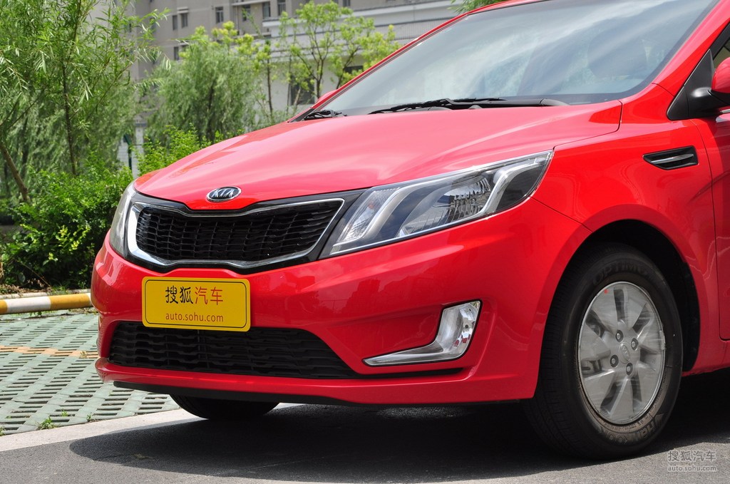 2011款东风悦达起亚k214topat上海到店实拍