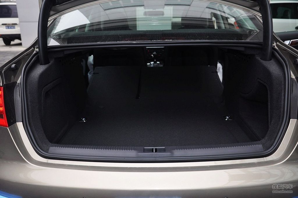 图库 奥迪 一汽奥迪 a4l 4s店报价:          20.07-40.