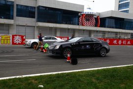   2012款凯迪拉克CTS-V COUPE及驾驶培训实拍