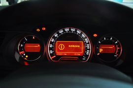   2011款雪铁龙C5东方之旅纪念版 2.3L自动尊驭型