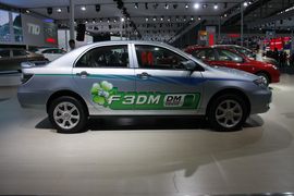  比亚迪F3DM广州车展实拍