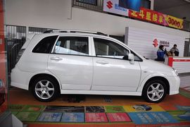   2011款昌河铃木利亚纳a+ 1.4L手动豪华I型