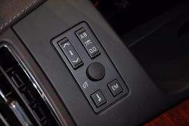 2012款凯迪拉克SLS赛威 2.0T舒适型