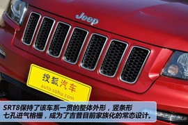   2012款Jeep大切诺基SRT8到店实拍