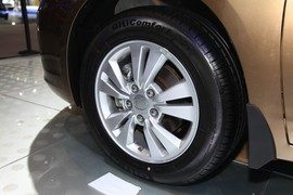   2012款比亚迪G6北京车展实拍