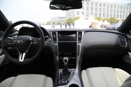   2017款英菲尼迪Q60 2.0T豪华版