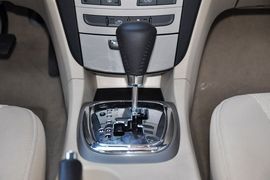   2012款奇瑞A3三厢1.6L CVT进取型
