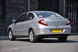   2012款奇瑞A3三厢1.6L CVT进取型