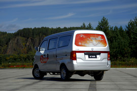 2011款哈飞骏意漠河试驾实拍