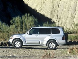   2003款三菱Pajero GLS 5-