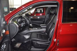   2013款JEEP大切诺基3.6L舒享导航版到店实拍