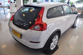   2013款沃尔沃C30 2.0L炫动款到店实拍