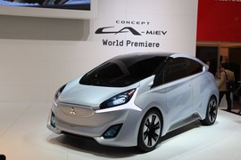   三菱CA-MiEV概念车日内瓦车展实拍