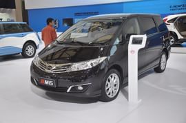   2013款比亚迪M6上海车展实拍