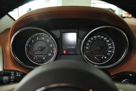   2013款Jeep大切诺基3.6L旗舰尊崇版
