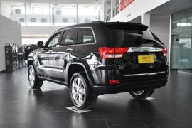   2013款Jeep大切诺基3.6L旗舰尊崇版