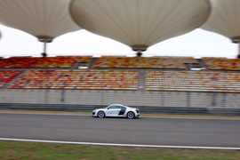   2013款奥迪R8 5.2L V10赛道试驾实拍