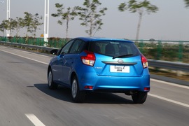   2014款广汽丰田YARiS L 致炫1.3L自动试驾实拍