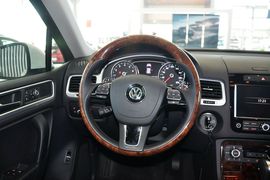   2013款大众途锐3.6L越野增强高配型