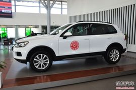   2013款大众途锐3.6L越野增强高配型