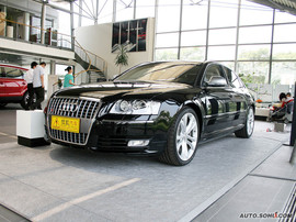   2008款奥迪S8