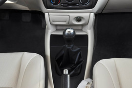   2012款海马海福星1.3L手动豪华型