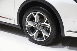   雪铁龙C5 Cross Tourer日内瓦车展实拍