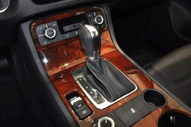   2014款大众途锐3.0TSI新锐版