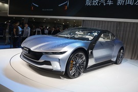   观致5G智能电动轿跑 北京车展实拍