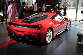   2019款法拉利488 PISTA