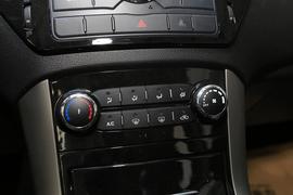   2017款 华泰 圣达菲 1.5T 汽油手动两驱精英型