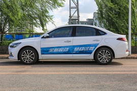   2018款 现代 悦动 1.6L 自动悦心版DLX