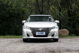   2018款丰田皇冠 2.0T 精英版