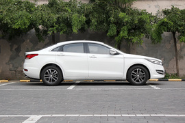   2019款奔腾B50 1.4T 自动精英型
